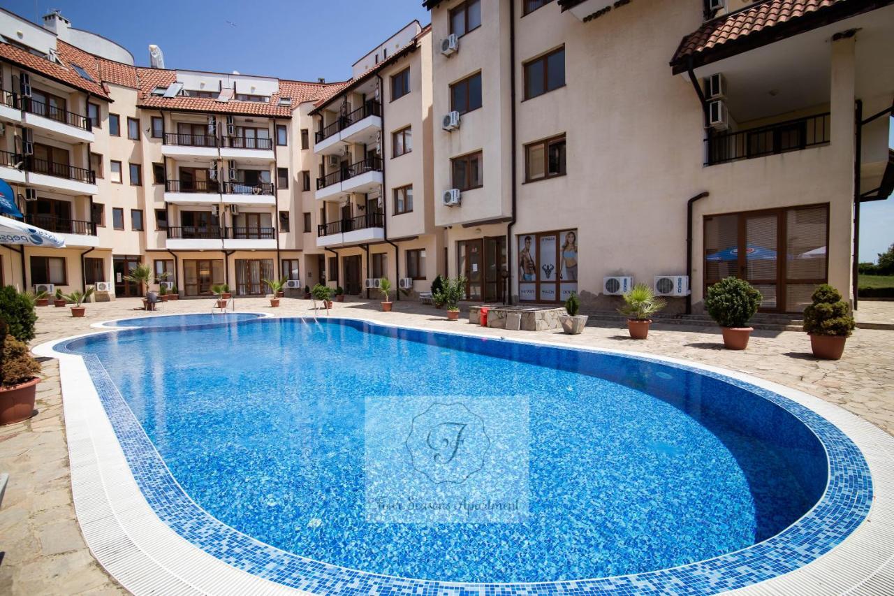 Four Seasons Apartment - Oasis Beach Resort Bliznatsi Exterior foto